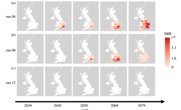 Risk maps showing West Nile virus risk increasing through time in the United Kingdom.